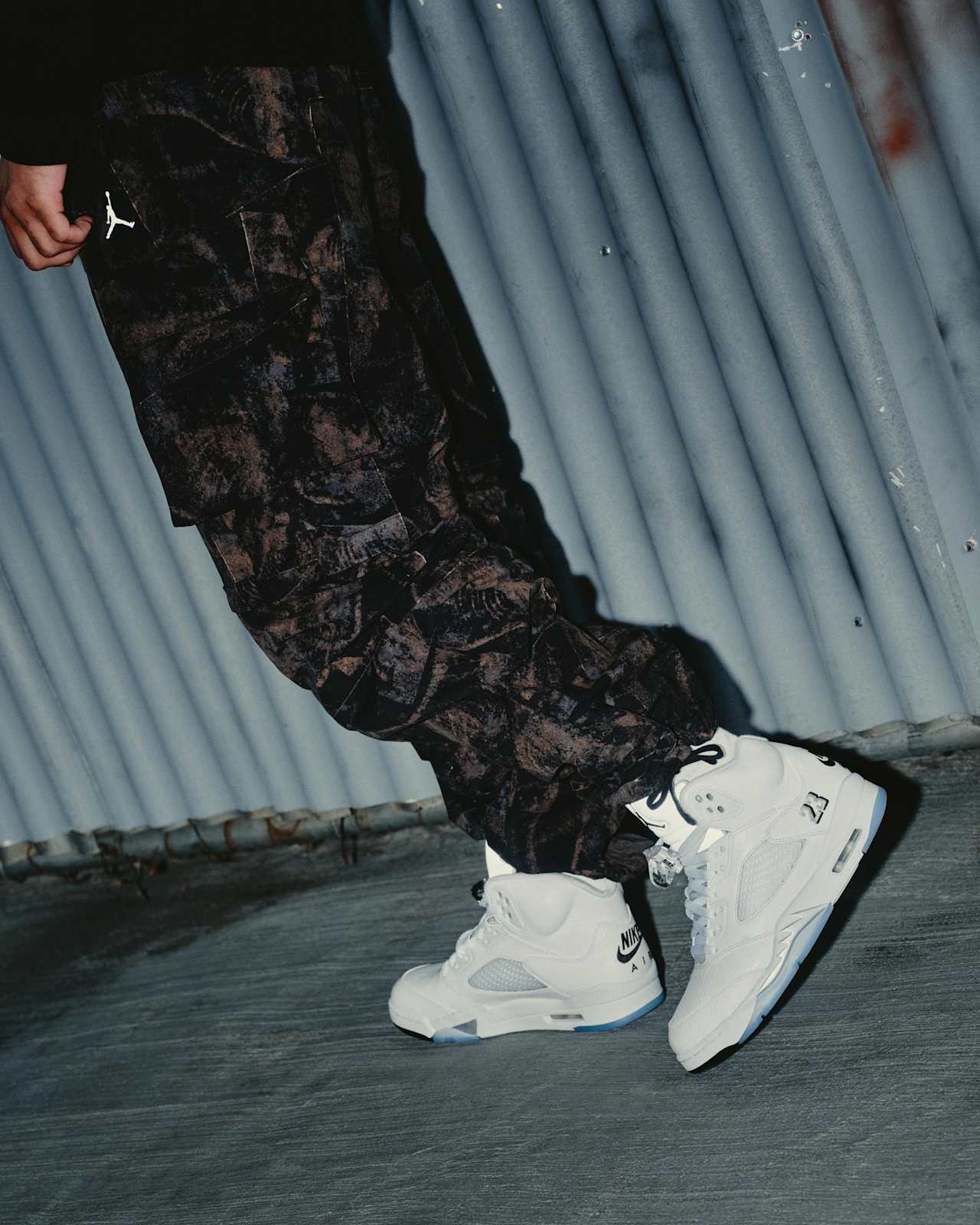 ナイキ エアジョーダン5 レトロ OG メタリックシルバー　(2016) NIKE公式】エア ジョーダン 5 レトロ OG 'White and Metallic Silver